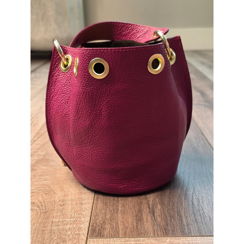 Divina Firenze Italy Magenta Pebbled Leather Bucket Bag Gold Chain Crossbody - Picture 2 of 9